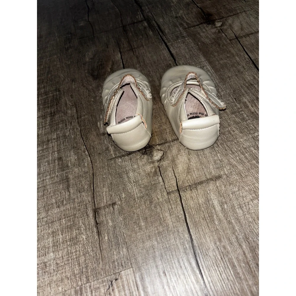 Livie & Luca Gold Leather Scalloped Mary Jane Shoes Baby Toddler Size 12-18 M